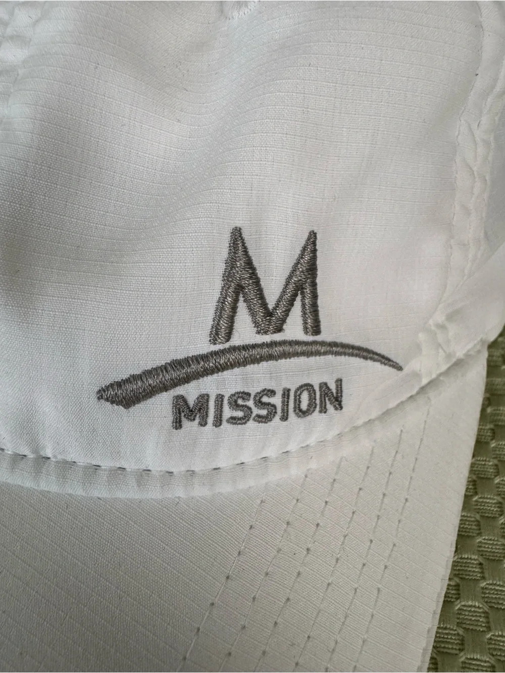 Mission White OS Enduracool Performance Adjustable Running Cap NWOT